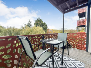 Photo 17- click for photo gallery